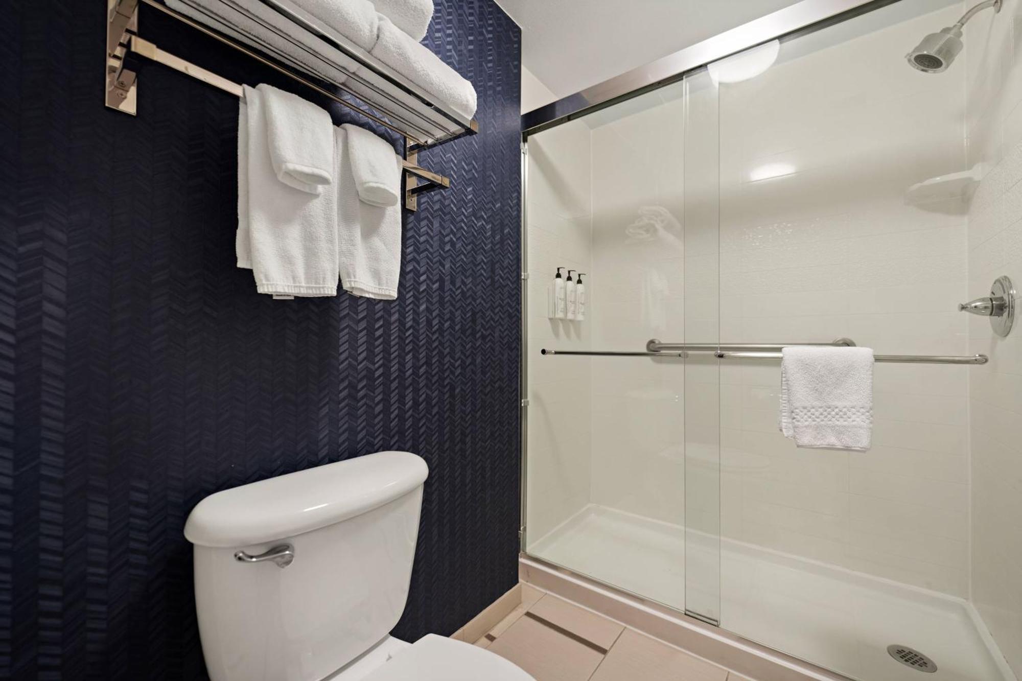 Fairfield Inn By Marriott Amesbury Exterior foto