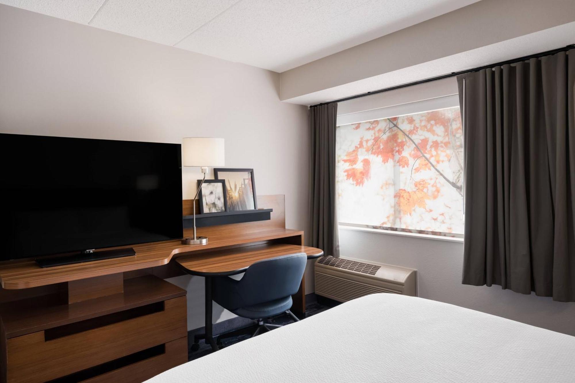 Fairfield Inn By Marriott Amesbury Exterior foto