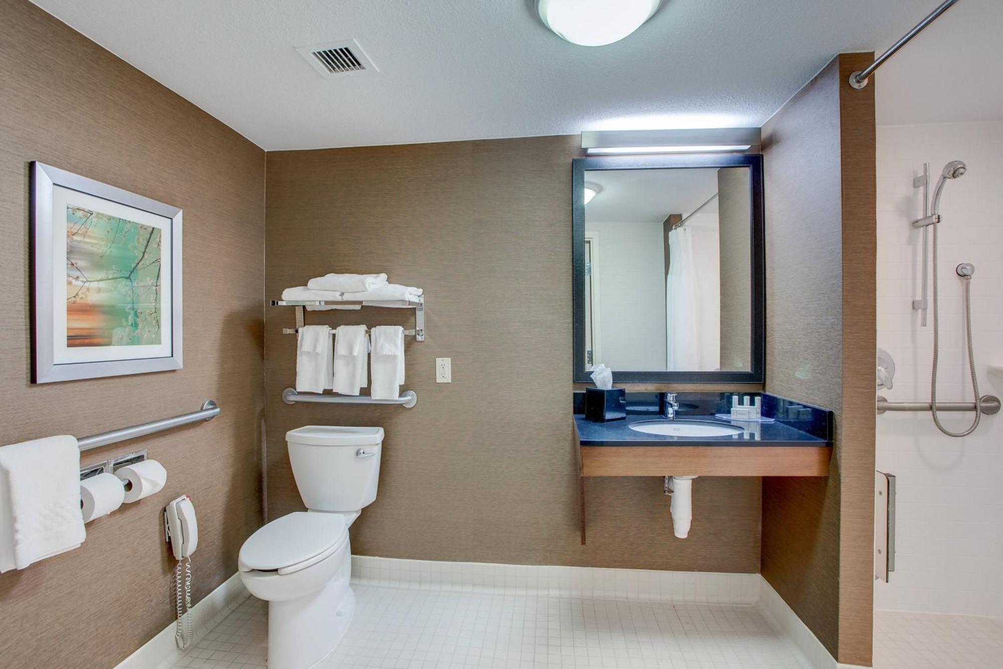 Fairfield Inn By Marriott Amesbury Exterior foto