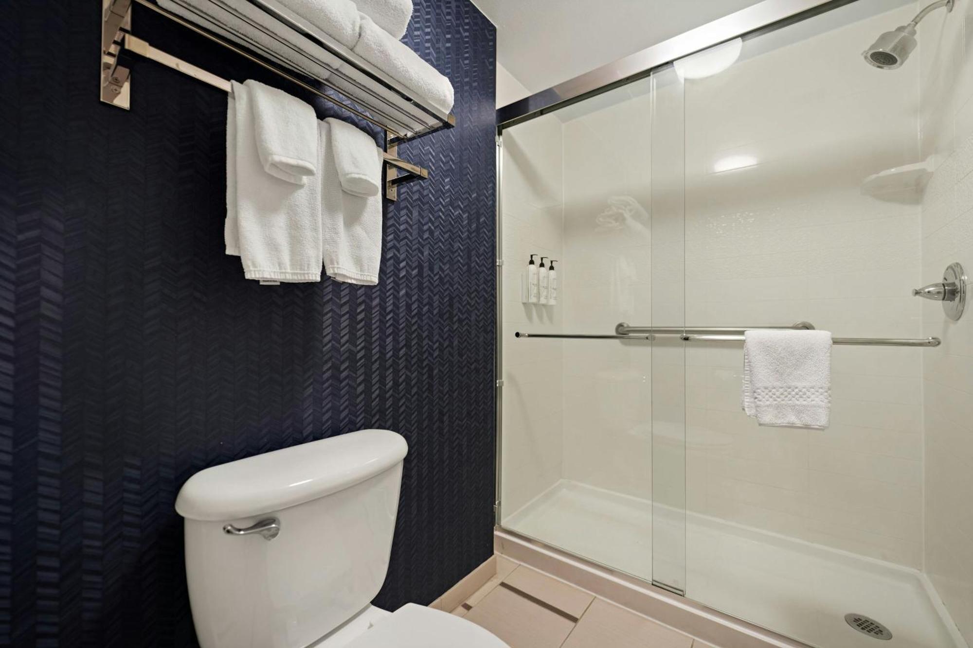 Fairfield Inn By Marriott Amesbury Exterior foto